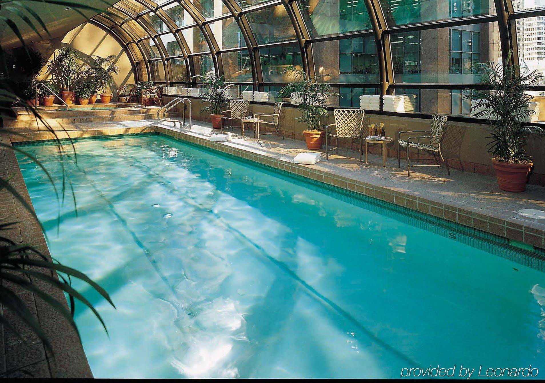 Metropolitan Hotel Ванкувер Екстер'єр фото